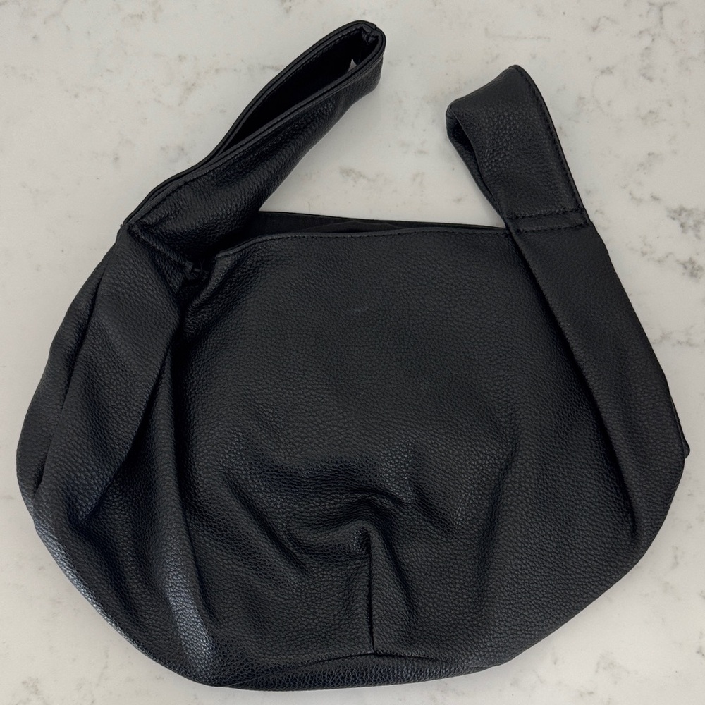 The Drop Women's Avalon Small Tote Bag
**Only carried twice, like new.**